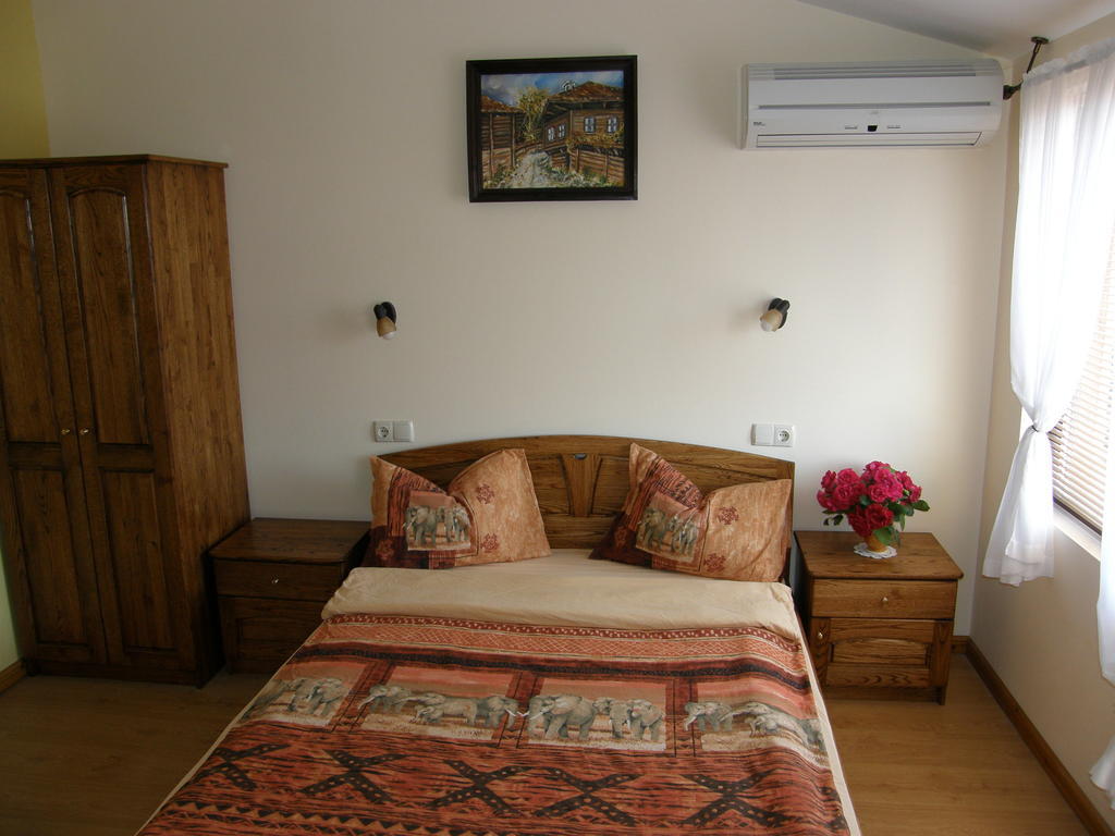 Emona Guest House Nessebar Chambre photo