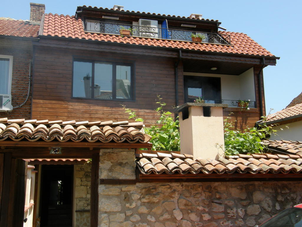 Emona Guest House Nessebar Extérieur photo